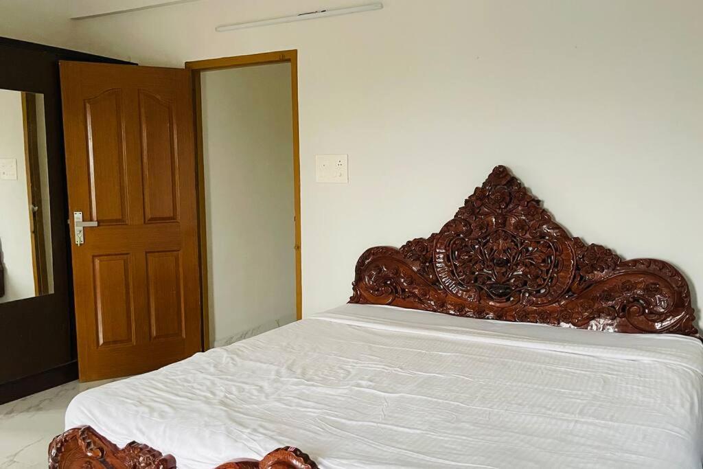 Rajamandiram 3Bhk Ac Apartment In Trivandrum Central Thiruvananthapuram Exterior photo