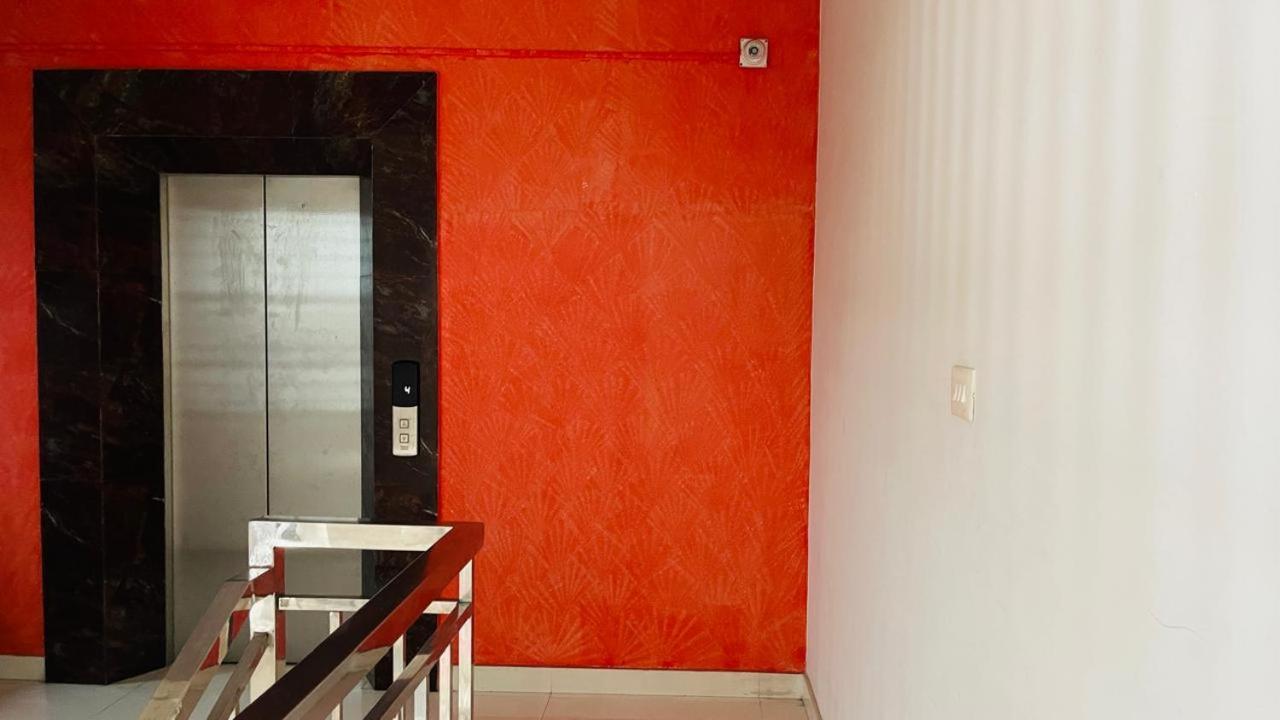 Rajamandiram 3Bhk Ac Apartment In Trivandrum Central Thiruvananthapuram Exterior photo